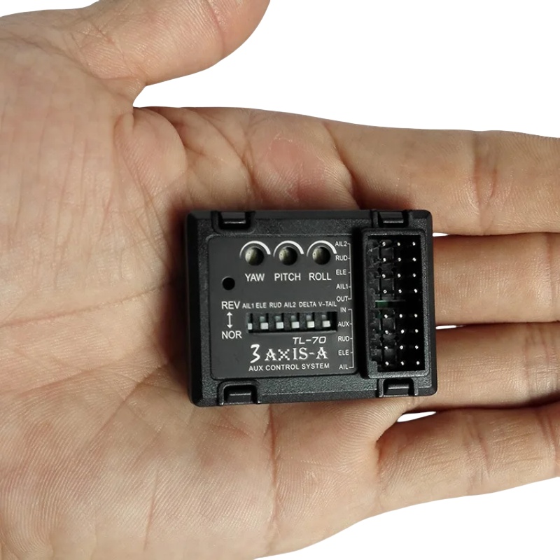 3 Axis Gyro Flight Controller  - Drone Battery のレビューと価格